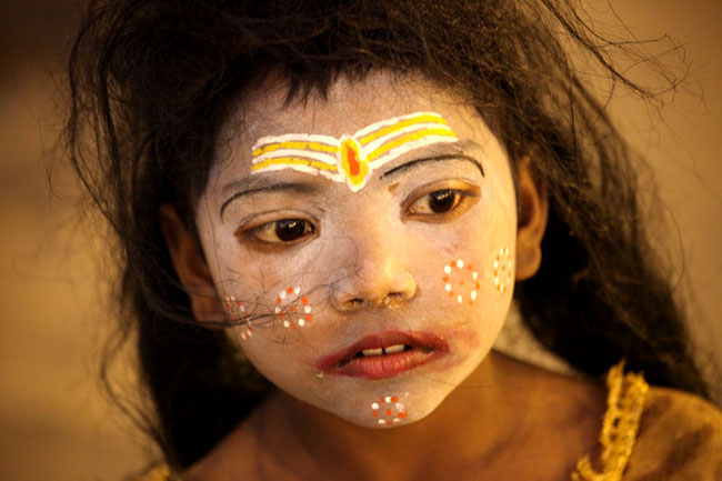 Kindergottheit (Shaiva Sadhvi)